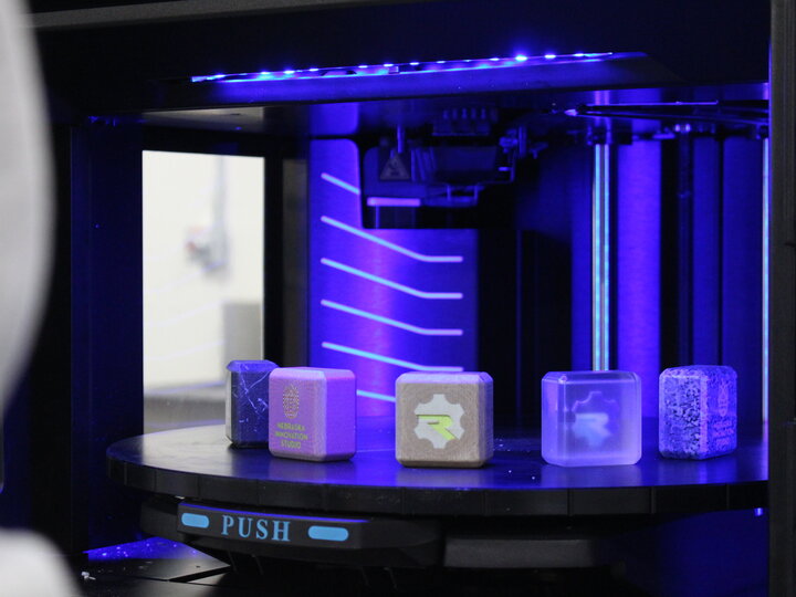 J55 Polyjet 3D Printer